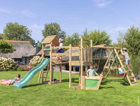 Jungle Voyager | Spielturm aus Holz mit Schaukeln & Kletternetz